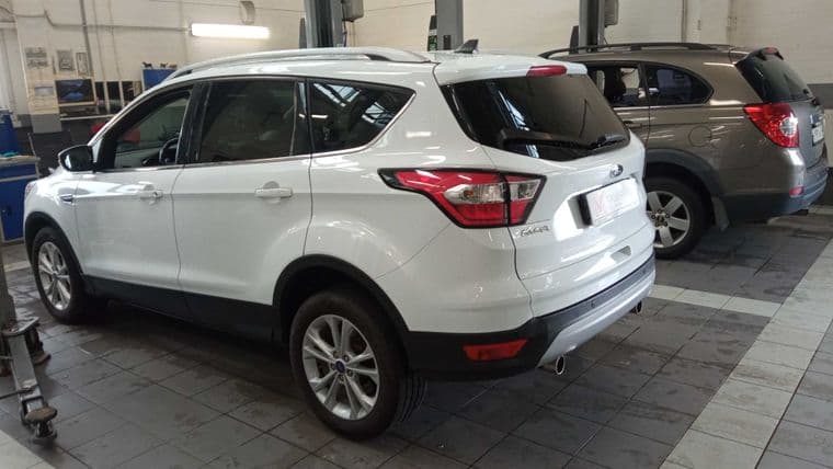 Ford Kuga, 2016 - вид 4