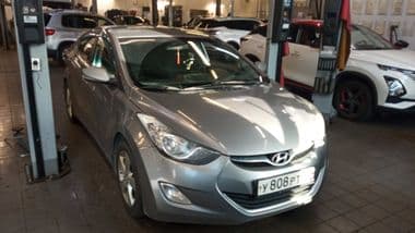 Hyundai Elantra 2011 года, 166 455 км - вид 2