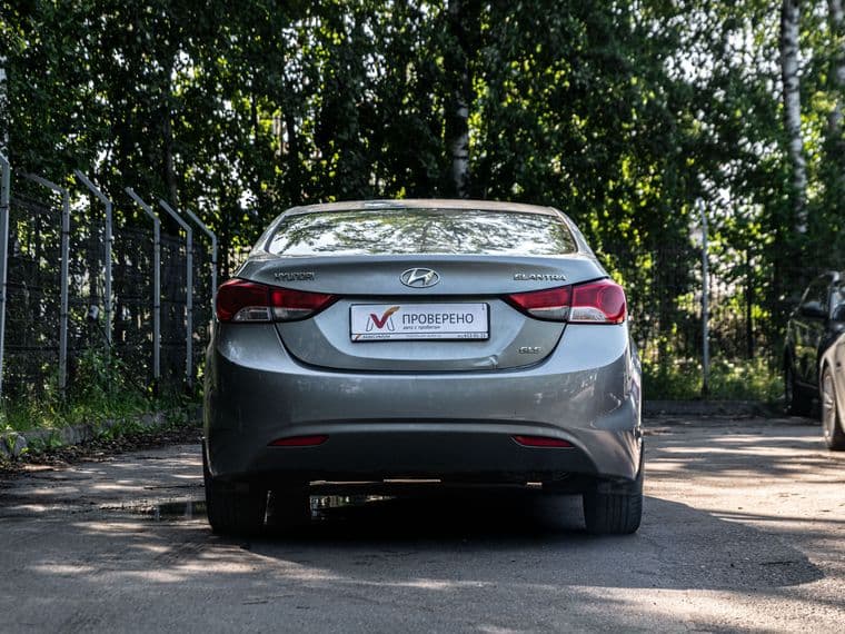 Hyundai Elantra, 2011 - вид 3