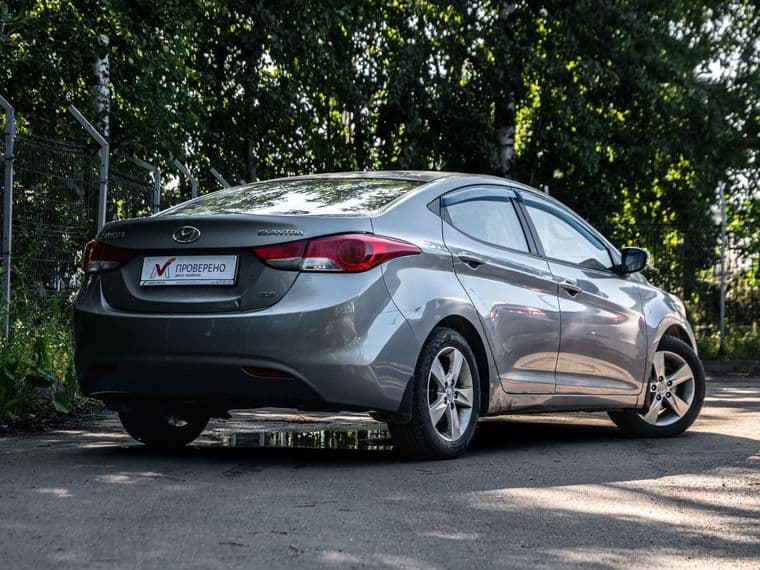Hyundai Elantra, 2011 - вид 1