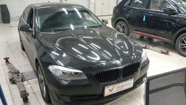 BMW 5 серия 2013 года, 172 100 км - вид 2