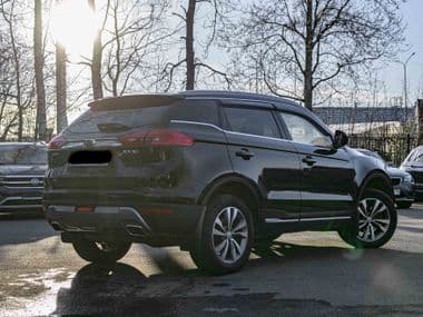 Geely Atlas 2021 года, 240 657 км - вид 2