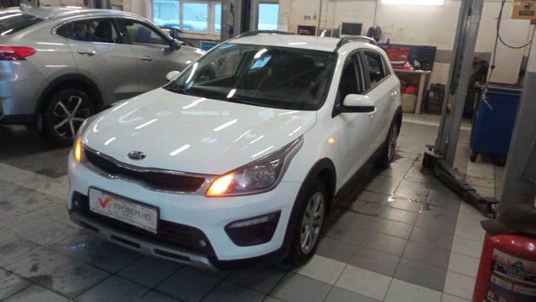 KIA Rio X-Line 2018 года, 65 668 км - вид 1