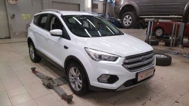 Ford Kuga 2018 года, 142 477 км - вид 2