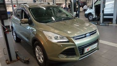 Ford Kuga 2012 года, 174 823 км - вид 2