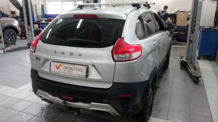 ВАЗ (LADA) XRAY Cross, 2018 - вид 2