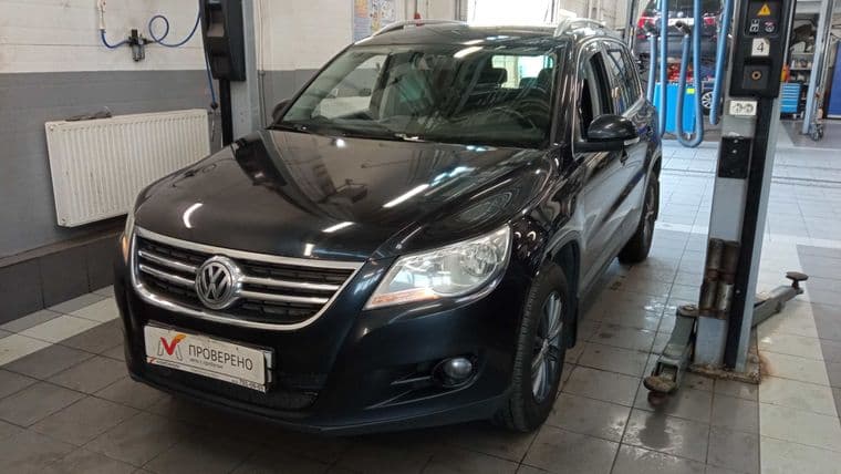 Volkswagen Tiguan, 2011