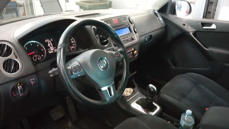 Volkswagen Tiguan, 2011 - вид 4