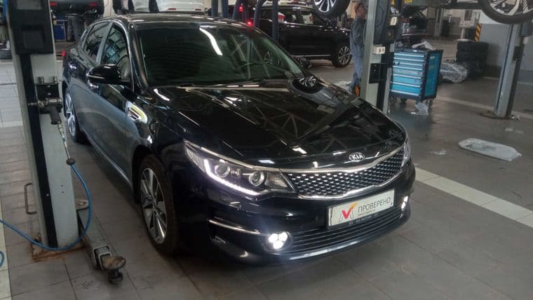 KIA Optima 2018 года, 108 876 км - вид 2