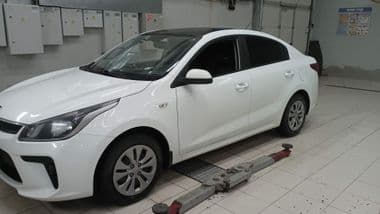 Kia Rio 2020 года, 130 599 км - вид 1