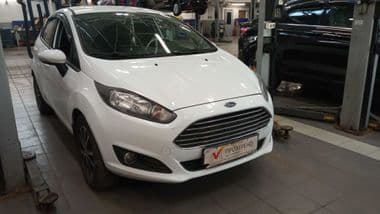 Ford Fiesta 2019 года, 140 700 км - вид 2