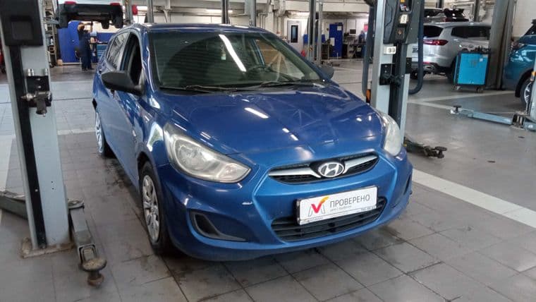Hyundai Solaris 2012 года, 219 000 км - вид 2