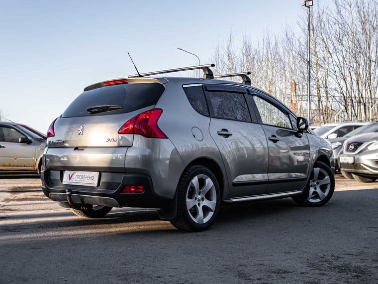 Peugeot 3008 2011 года, 147 976 км - вид 2