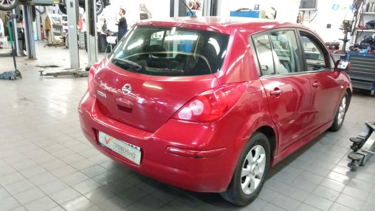Nissan Tiida, 2011 - вид 2