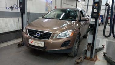 Volvo XC60 2010 года, 214 797 км - вид 1
