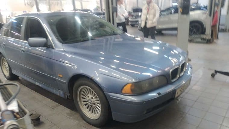 BMW 5 серия 2002 года, 405 600 км | VIN 58392 - вид 2