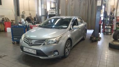 Toyota Avensis 2012 года, 200 499 км - вид 1