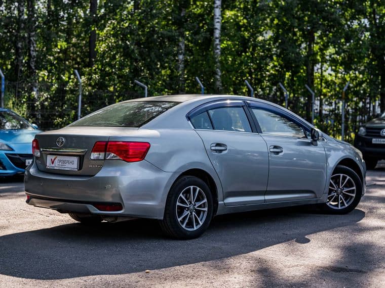Toyota Avensis 2012 года, 200 499 км - вид 2