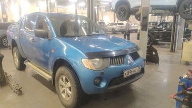 Mitsubishi L200 2007 года, 319 050 км - вид 2