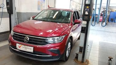 Volkswagen Tiguan 2021 года, 29 394 км - вид 1