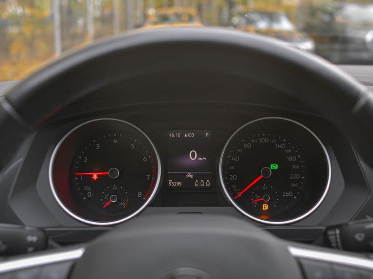 Volkswagen Tiguan, 2021 - вид 4