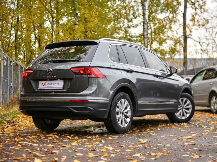 Volkswagen Tiguan, 2021 - вид 1