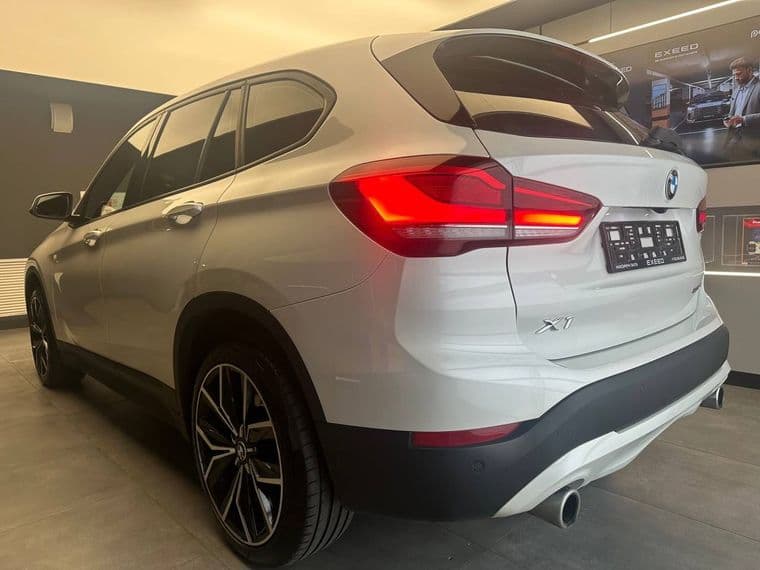 BMW X1, 2021 - вид 4