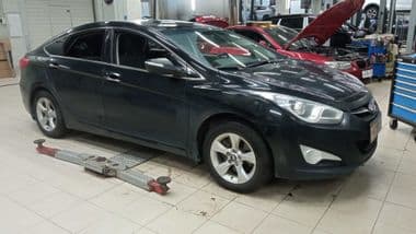 Hyundai i40 2015 года, 256 507 км - вид 1