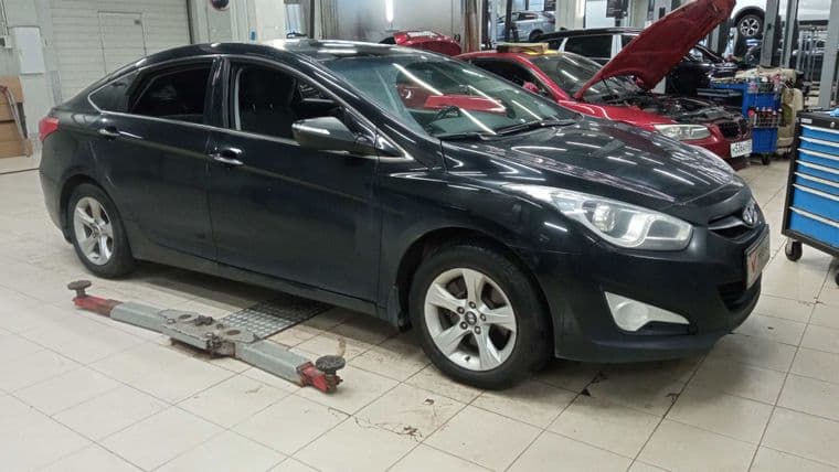 Hyundai i40 2015 года, 256 507 км - вид 1