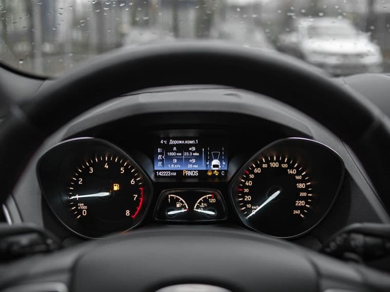 Ford Kuga, 2017 - вид 4