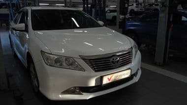 Toyota Camry 2013 года, 224 659 км - вид 2