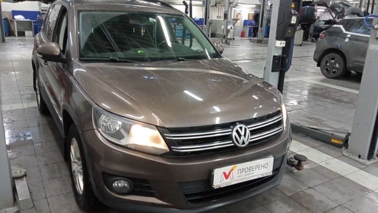 Volkswagen Tiguan, 2014 - вид 1