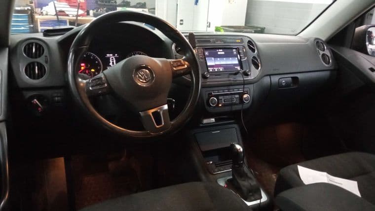 Volkswagen Tiguan, 2014 - вид 4