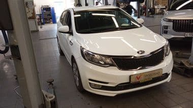 Kia Rio 2015 года, 50 500 км - вид 2