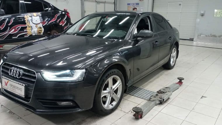 Audi A4, 2015