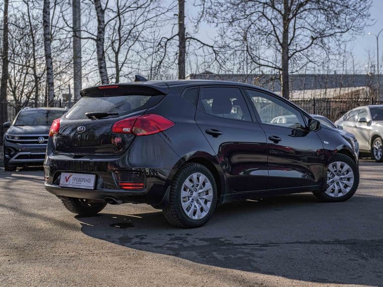 KIA Ceed 2018 года, 108 866 км - вид 2