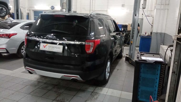 Ford Explorer, 2016 - вид 2