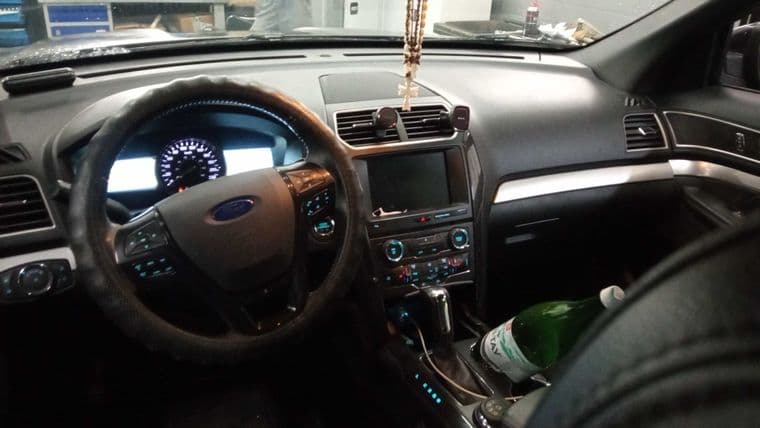 Ford Explorer, 2016 - вид 4
