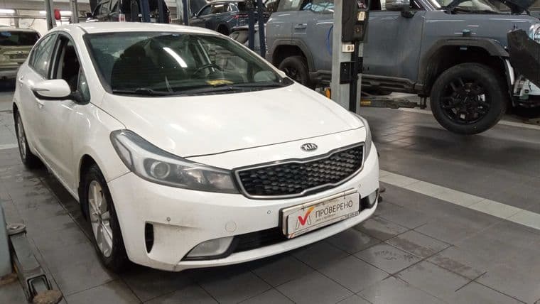 KIA Cerato 2017 года, 165 426 км - вид 2