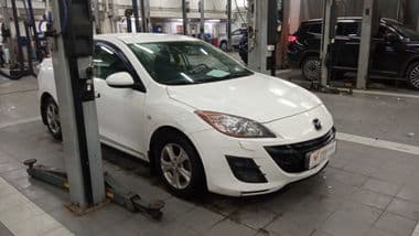 Mazda 3 2011 года, 199 890 км - вид 2