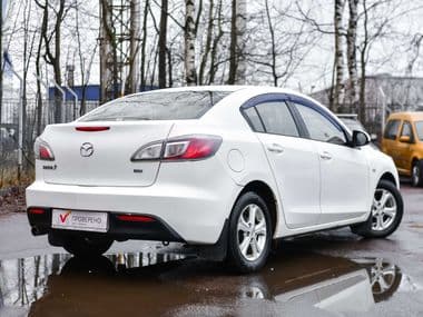 Mazda 3 2011 года, 199 890 км - вид 2