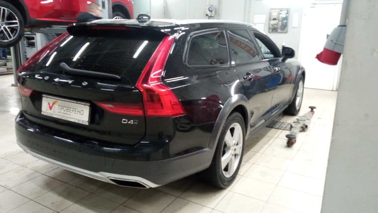 Volvo V90 Cross Country, 2019 - вид 2