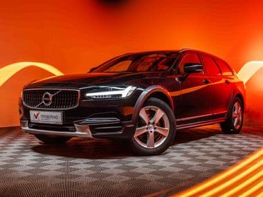 Volvo V90 Cross Country 2019 года, 199 780 км - вид 1
