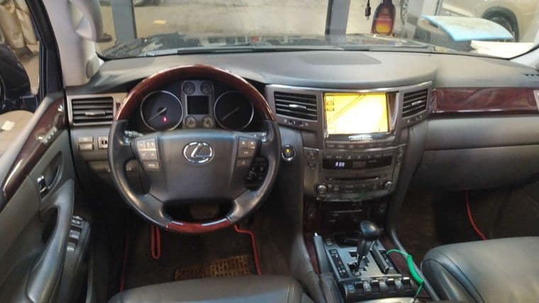 Lexus Lx, 2010 - вид 4