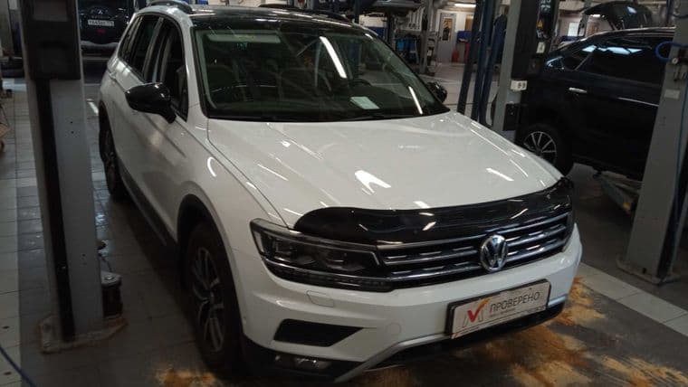 Volkswagen Tiguan, 2019 - вид 1
