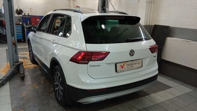 Volkswagen Tiguan, 2019 - вид 3