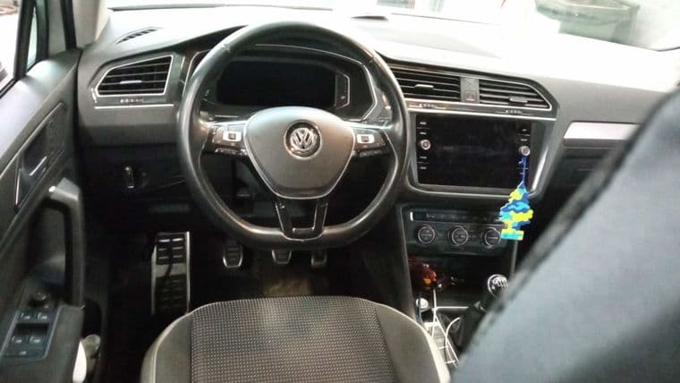 Volkswagen Tiguan, 2019 - вид 4