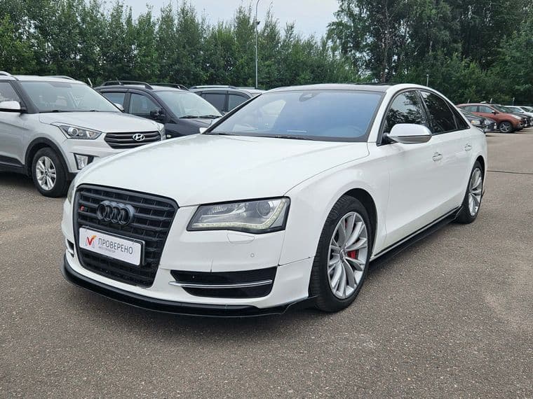 Audi A8, 2010