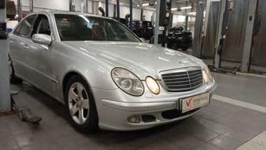 Mercedes-Benz E-класс 2003 года, 199 895 км - вид 2