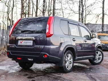 Nissan X-Trail 2011 года, 250 000 км - вид 2